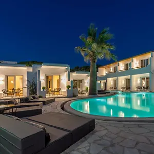 4* Hotel Omnia Mykonos Boutique &
